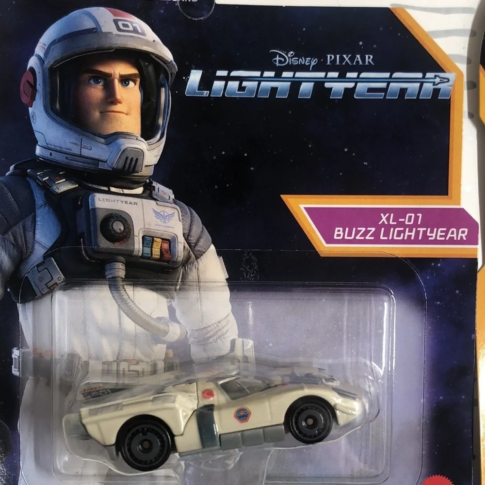 Disney hotwheels ligthyear cars